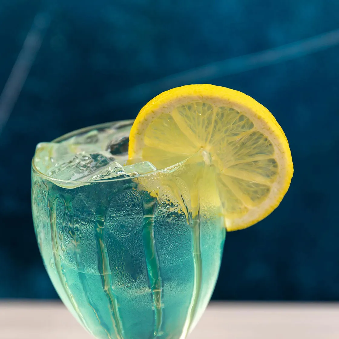 19736 uk liquor store