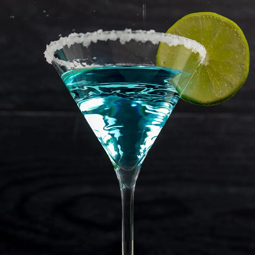 19773 blue margarita shaking